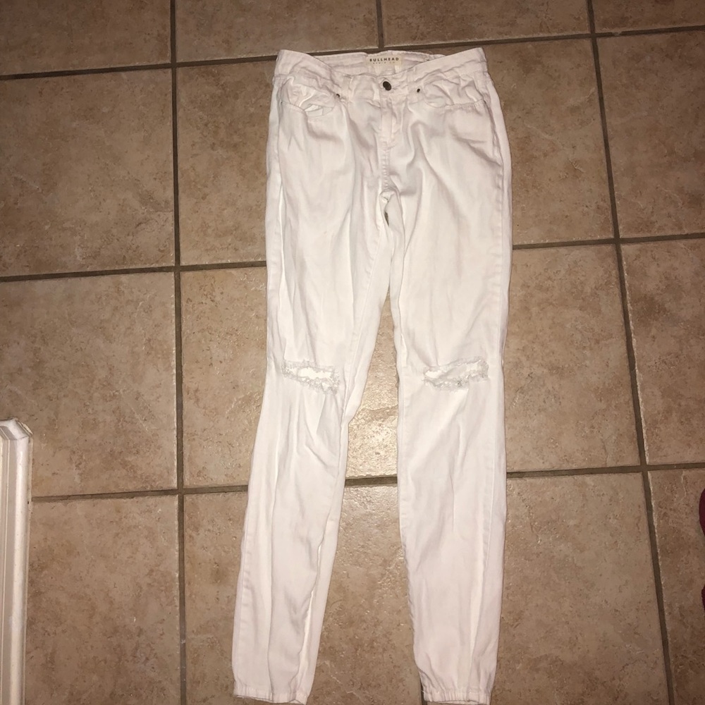 White ripped skinny jeans